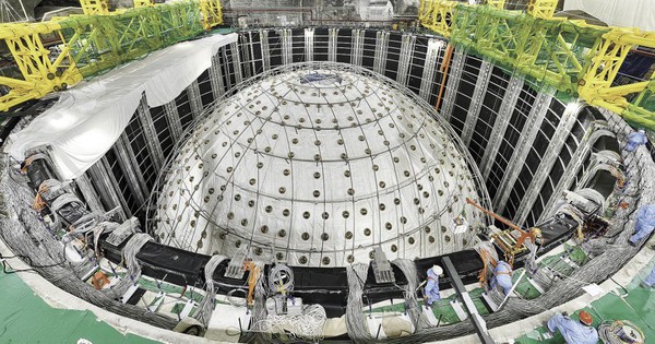 Trung Quốc chôn một quả cầu chứa 20.000 tấn chất lỏng phát quang ở độ sâu 700 mét: Chuyện gì đang xảy ra? avatar1757175966999 1757175967311335607654jpg