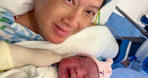 Vợ 1 nam diễn viên mang thai và sinh con thành công ở tuổi 58 avatar1757317124803 17573171252041866122788 0 0 314 600 crop 1757317247756226272561jpg