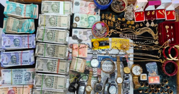 Đột kích nhà của viên kiểm lâm lương tháng 16 triệu, tịch thu số vàng và tiền mặt gần 2 tỷ đồng giấu trong bồn chứa nước, cùng 13 bất động sản trị giá hơn 414 tỷ đồng avatar1757387917058 1757387922391774656277png