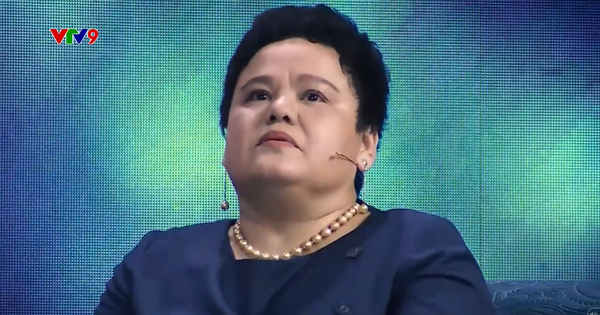 Danh tính người phụ nữ lớn hơn 12 tuổi lên truyền hình nói về thông tin yêu ca sĩ Phi Hùng avatar1757401976297 1757401977077871156015 0 0 1006 1920 crop 1757402050059910701653png