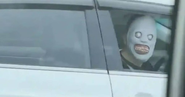 Cảnh tượng rùng rợn khiến ai cũng ớn lạnh trên cao tốc đông người avatar1757576869532 1757576870233222697231jpg