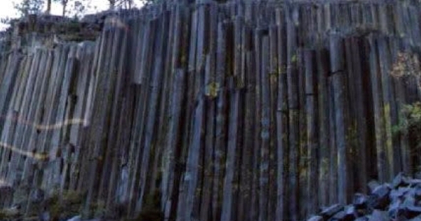 Núi đá Trung Quốc chứa 'ống nước' kì dị như dấu vết ngoài hành tinh avatar1757637833192 1757637833850940597412 0 64 268 492 crop 17576378495441183618141jpg