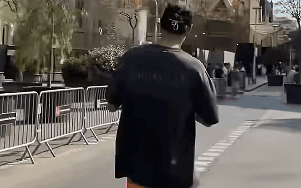 Trên đời có duy nhất 1 tổng tài được coi là “tài sản văn hoá đất nước”, 1000 năm nữa vẫn là thánh visual