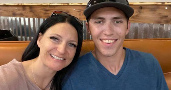 Tyler Robinson không nhận tội giết đồng minh của tổng thống Mỹ Donald Trump avatar1757897620597 17578976209651408985024 0 68 315 572 crop 17578976496931498892593jpeg