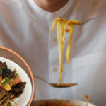 Bát mì đắt ngang khách sạn 5 sao: Giá gần 8 triệu, khách gào trời, luật sư khẳng định chủ quán không vi phạm pháp luật avatar1758034595801 17580345961371754762188png