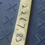 Đang đi đường, người dân sốc nặng khi nhặt được thỏi vàng trị giá 7,4 tỷ đồng avatar1758070586333 1758070586568761227100 0 64 315 568 crop 1758070608354214261768jpg