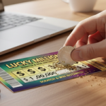 Cào vé số cho vui, cô gái trúng luôn giải độc đắc, phải nghỉ làm một ngày để bình tĩnh avatar1758367275382 1758367276436116612586png