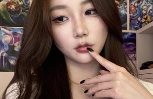 Camera lia gấp gái xinh nóng bỏng, chiếm "spotlight" góc Co-streamer tại LCP avatar1758439648088 1758439648861733224482jpeg