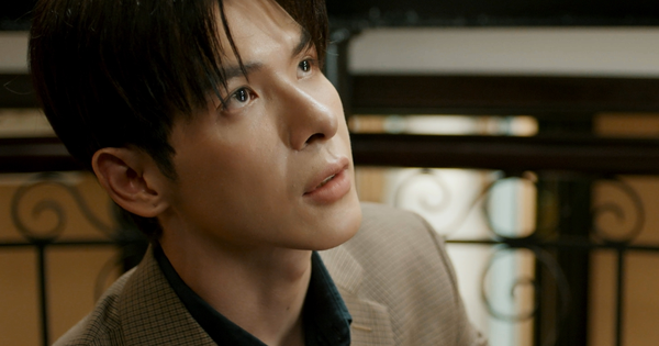 Xuất hiện tổng tài bị chê xấu nhất Vbiz, ảnh cận mặt sao lại buồn cười thế này avatar1758677984500 17586779852061697813786 0 0 762 1456 crop 175867810866097830926png