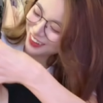 Vừa khoe tình mới, Mèo 2k4 đã làm "content" yêu đương, fan bội thực "cẩu lương" avatar1758690059687 17586900623051967870928png