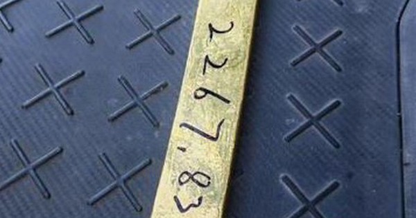 Nhặt được thỏi vàng 2,2kg, nam shipper được hậu tạ 3,7 triệu đồng và diễn biến bất ngờ avatar1758724730872 17587247314241928616511 0 76 315 580 crop 17587247499821116745046jpg