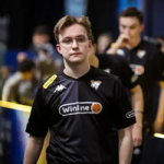 Game thủ CS2 nổi tiếng bị "scam" trắng trợn, "bay màu" hơn 1 tỷ đồng chỉ trong nháy mắt avatar1758780064634 17587800663641169164799png