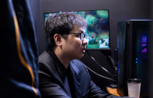 Á quân CKTG 2024 bất ngờ nhắc đến SofM với 2 vị tướng "thần sầu" avatar1758793554957 17587935557111695058857png