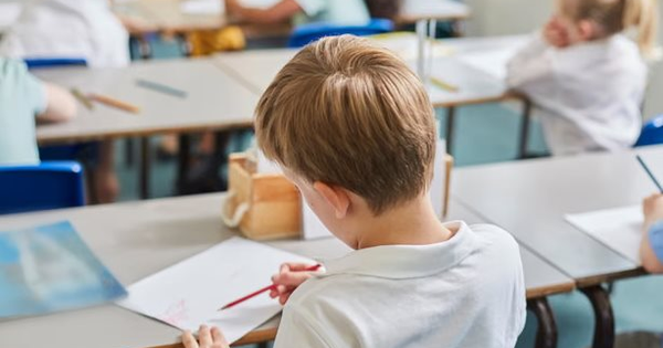 Buồn của nền kinh tế lớn thứ 2 châu Âu: 800 trường tiểu học có nguy cơ đóng cửa sau 4 năm, số học sinh giảm ‘không phanh’, chuyện gì đang xảy ra? avatar1758854354725 175885435611942578268 75 0 459 614 crop 1758854375572316509389png