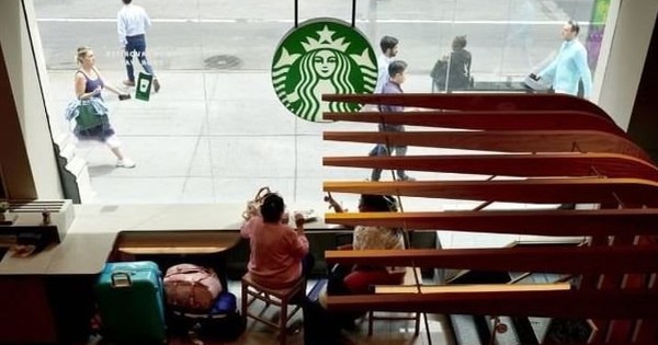 Starbucks tiếp tục sa thải gần 1.000 nhân viên, đóng 400 cửa hàng: Thiệt hại lên tới 1 tỷ USD! avatar1758857531148 1758857531693800881678jpg