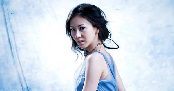 Sao nữ chụp ảnh nude để nổi tiếng bị bố từ mặt, chồng đòi ly hôn avatar1758861855621 17588618560731204033269jpeg