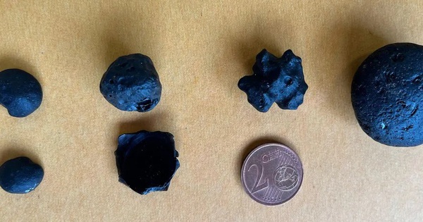 6 mảnh thủy tinh xanh tiết lộ vật thể ngoài Trái Đất bí ẩn avatar1759038476421 1759038477125685871342jpg