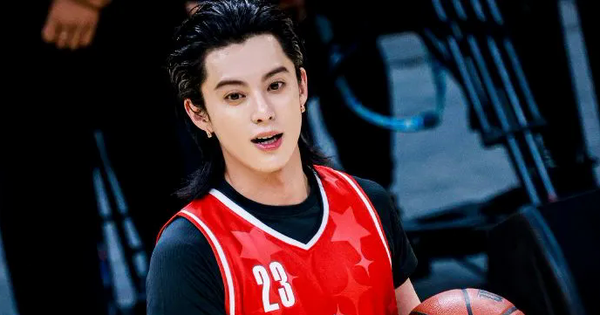 Vương Hạc Đệ bùng nổ tại giải NBA Ngôi sao Thành Đô avatar1759135834043 1759135840255289936407 0 0 361 690 crop 1759135966949367026386png