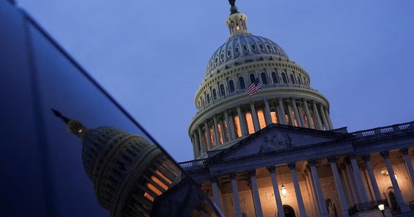 Chính phủ Mỹ có thể phải đóng cửa vào 11h trưa nay: 750.000 công chức mất việc tạm thời, thiệt hại 400 triệu USD/ngày avatar1759287735530 17592877364101810582904jpg