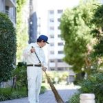 Triệu phú “ngầm” U60: Thu nhập 5,3 tỷ đồng/năm, sở hữu 7 căn hộ vẫn đi làm lao công ăn lương chưa đầy 20 triệu/tháng, 10 năm không sắm quần áo mới avatar1759311581597 1759311581834119388252jpg