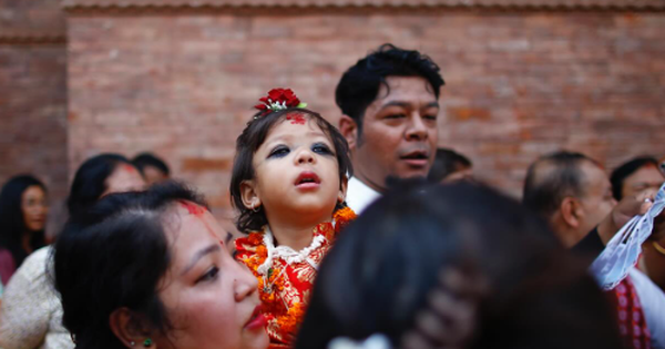Bé gái 2 tuổi trở thành "nữ thần sống" mới của Nepal avatar1759381038723 1759381039259194578571 23 0 335 499 crop 1759381063173559474369png