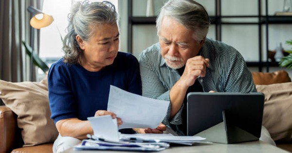 Cặp vợ chồng U80 tiết kiệm được 7 tỷ đồng, nghỉ hưu với mức lương 40 triệu đồng/tháng hối hận bày tỏ: "Cả cuộc đời chúng tôi đã bị lãng phí" avatar1759465460352 1759465465424866331440jpg