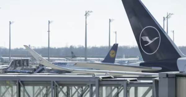 Sân bay Munich tiếp tục đóng cửa sau khi UAV lạ xuất hiện avatar1759548606368 1759548606894601025084 0 125 273 562 crop 175954862068768816179png