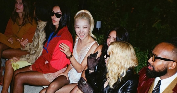 Cú twist vụ Rosé (BLACKPINK) bị cô lập: Xuất hiện bức ảnh phô bày sự thật! avatar1759576069821 17595760703452087908750 24 0 376 672 crop 1759576212413270417100jpg