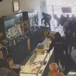 Mỹ bắt 7 nghi phạm trong vụ cướp tiệm vàng Kim Hung ở San Jose avatar1759627174553 17596271750801832852993jpg