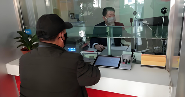 Người đàn ông mang hết 18,5 tỷ đồng tiền đền bù đất đi mua bảo hiểm, 5 năm sau đến rút thì được thông báo: “Đến lúc ông 100 tuổi hãy quay lại” avatar1760003972557 176000397305731295863png