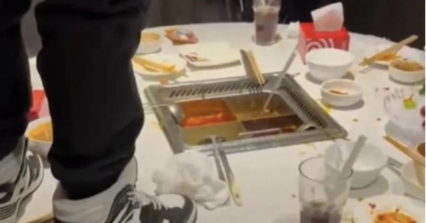 Hai thiếu niên tiểu vào nồi lẩu Haidilao: Gia đình bồi thường 8 tỷ đồng, xin lỗi công khai avatar1760059494718 17600594952681190854967png