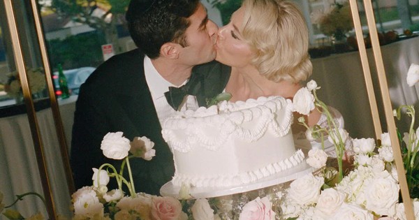 Anh ấy đồng tính. Cô ấy dị tính. Họ vẫn kết hôn hạnh phúc avatar1760079596861 1760079597233919939788jpg