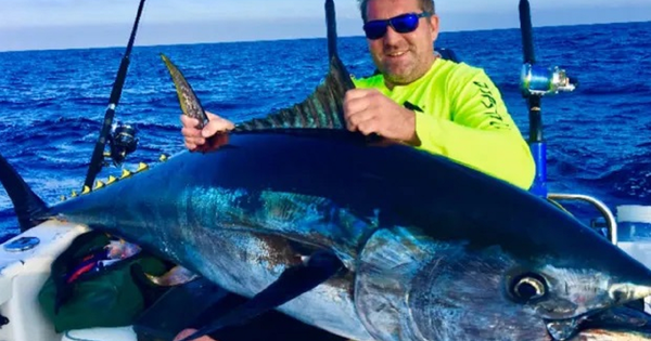 Người đàn ông câu được con cá "khổng lồ", giá hơn 50 tỷ đồng avatar1760248807599 17602488080701767521983png