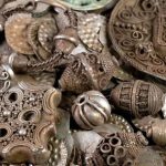 Đi đào giun, người đàn ông phát hiện ra kho báu quý giá avatar1760345375851 17603453763761396527017 0 71 315 575 crop 1760345395053464836200jpg