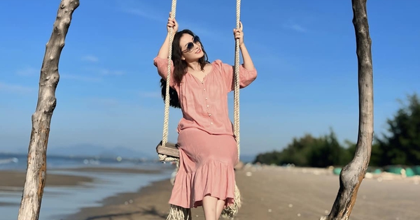 Mỹ nhân màn ảnh phía Bắc: U60 đẹp mặn mà, sống hạnh phúc bên chồng sau làm ngành bưu chính viễn thông avatar1760361349471 17603613505231090548942 750 0 1357 1160 crop 176036143664664616619jpg