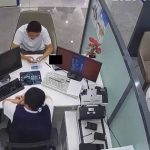 Xuất hiện thủ đoạn lừa đảo mới liên quan đến ngân hàng khiến người đàn ông mất hơn 600 triệu đồng dù chưa hề ký giấy xác nhận chuyển tiền avatar1760503003810 17605030042171796860901jpg