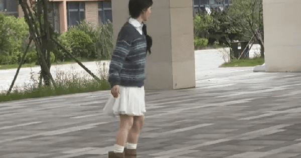 Không thể ngừng mê mỹ nhân có vẻ đẹp như nắng chiếu vào tim: Visual cỡ này ai làm lại, lưu ảnh cả cháy bộ nhớ avatar1760503271486 17605032722642067408356 48 0 425 720 crop 1760503483866336574339gifpng