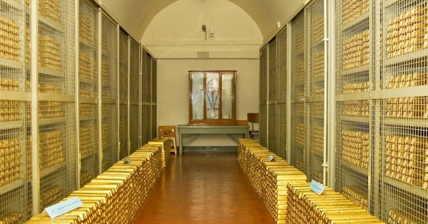 Nợ công gần 140% GDP, nước châu Âu có dự trữ vàng hơn 2.400 tấn quyết không bán dù chỉ 1 thỏi để trả nợ, coi vàng là tài sản cuối cùng để bảo vệ quốc gia khỏi mọi khủng hoảng avatar1760675814020 1760675814470754232945jpg