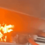 "Bom hẹn giờ" trong hành lý xách tay: Pin sạc của hành khách phát nổ dữ dội, máy bay phải hạ cánh khẩn cấp avatar1760807764145 17608077643541535267211gifpng