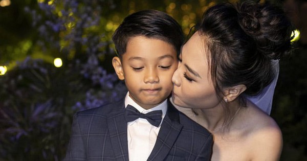 3 mẹ kế "kỳ lạ" nhất showbiz Việt: Có người không cho con riêng gọi mình là mẹ avatar1760964731510 1760964731840880081221jpg