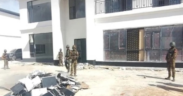 Quân đội Myanmar đột kích sào huyệt lừa đảo trực tuyến, bắt hơn 2.000 người avatar1761040446184 1761040446612354994446 0 0 315 504 crop 1761040466400808954170jpeg