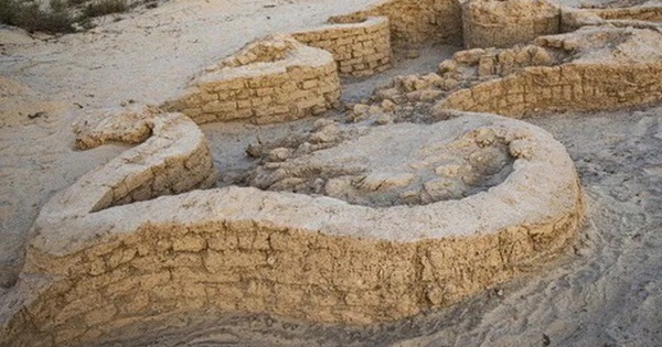 “Pháo đài ma” 3.500 tuổi hiện hình giữa sa mạc avatar1761117695736 17611176960702076914630 0 29 315 533 crop 1761117710982225461606jpg