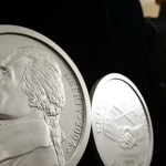 Không phải vàng, bạc, người đàn ông chất đầy kho với 39 tấn đồng xu kim loại này để ‘chống lạm phát’: Kẻ chê vô nghĩa, người bênh vực ‘đừng dạy nhà giàu dùng tiền’ avatar1761138244300 1761138245258450482110png