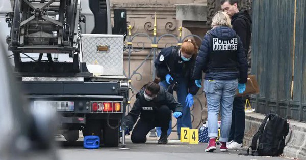 Bằng chứng mới trong vụ trộm bảo tàng Louvre: Tìm thấy hơn 150 mẫu ADN, camera ghi lại cảnh bất ngờ avatar1761277599364 17612775997931785099537 0 164 525 1004 crop 1761277614493289196195jpg