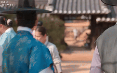 Đợi cả năm 2025 để xem phim Hàn vừa đẹp vừa hài: Nam chính đổi đời nhờ đến Việt Nam, 12 năm vẫn không chịu già