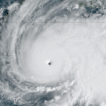Một siêu bão chính thức trở thành bão mạnh nhất thế giới năm 2025, vượt qua Ragasa: Đổ bộ sáng nay, hàng triệu người “nín thở” ứng phó avatar1761622483860 17616224844161387934553 0 50 360 626 crop 17616224985592136849896gifpng