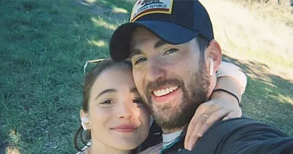 "Captain America" Chris Evans chào đón con đầu lòng ở tuổi 44 avatar1761699174950 176169918216317352956 0 0 332 634 crop 1761699188727101682578png