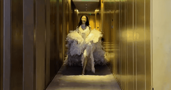 Đọc 100 cuốn sách cũng không tìm ra từ để khen mỹ nhân này: Mặt đẹp, body cháy, ai mà chịu cho nổi avatar1761740375747 17617403760961185642827 106 0 530 809 crop 1761740398729301035749gifpng