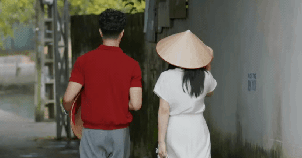 Cả nước mong chờ đám cưới của cặp đôi Vbiz đang cực hot: Nhà gái đẹp quá trời đẹp, nhà trai 10 điểm chốt vội đi thôi avatar1761801728937 17618017295851801724077 56 0 484 818 crop 1761801838535471766799gifpng