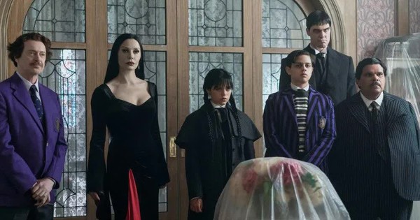 Những lựa chọn phim Halloween cho cả gia đình avatar1761920571059 17619205720701643011932 51 0 575 1000 crop 17619206265831081630962jpg